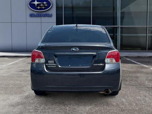 2012 Subaru Impreza 2.0i