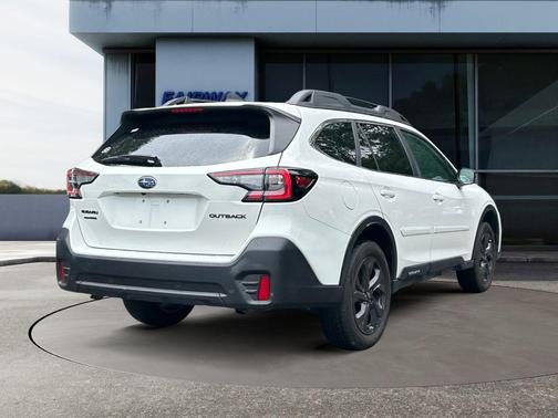 Crystal White Pearl 2021 Subaru Outback Onyx Edition XT