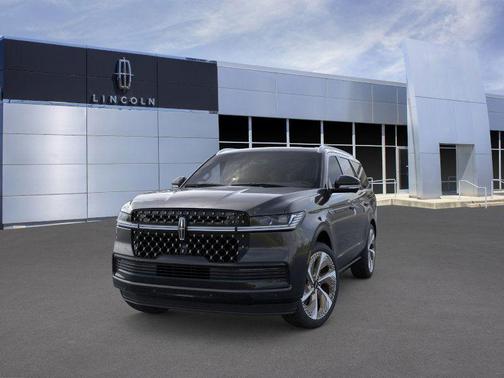 Infinite Black Metallic 2026 Lincoln Navigator Black Label