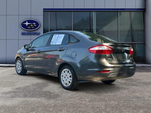 2016 Ford Fiesta SE