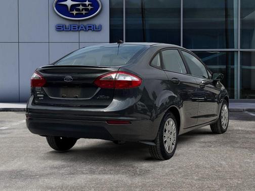 2016 Ford Fiesta SE