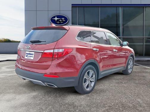 2016 Hyundai SANTA FE SE
