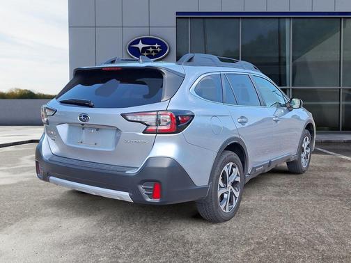Ice Silver Metallic 2021 Subaru Outback Limited