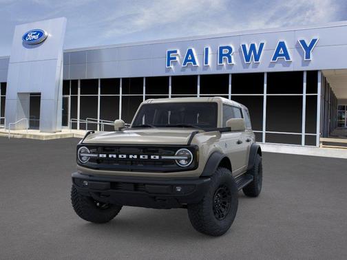 Desert Sand 2026 Ford Bronco Outer Banks