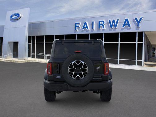 Shadow Black 2026 Ford Bronco Outer Banks