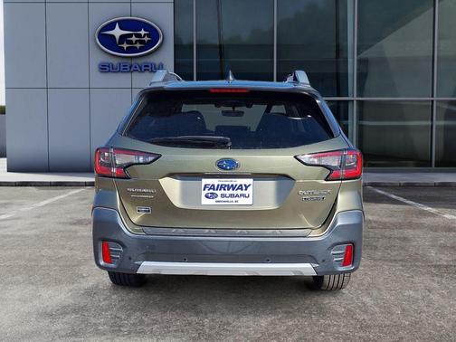 2022 Subaru Outback Touring