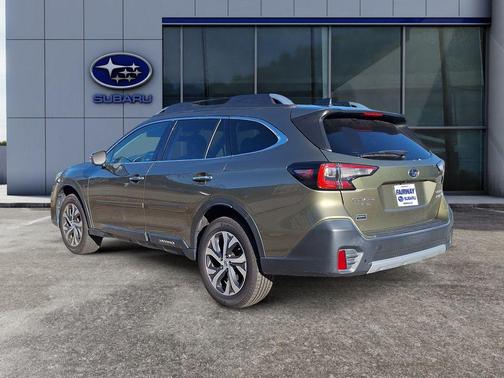 2022 Subaru Outback Touring