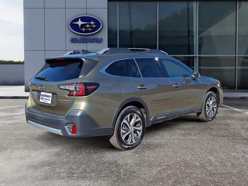 2022 Subaru Outback Touring