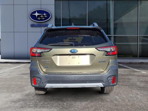 2022 Subaru Outback Touring