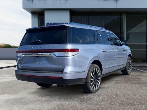 2022 Lincoln Navigator L Black Label