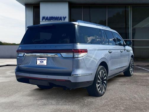 2022 Lincoln Navigator L Black Label