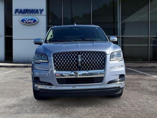 2022 Lincoln Navigator L Black Label