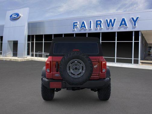 2025 Ford Bronco Base
