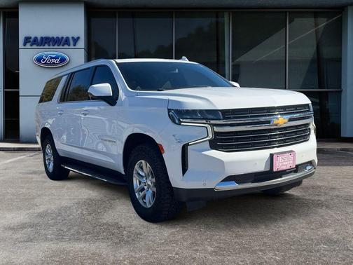 2022 Chevrolet Suburban LT