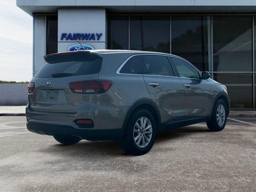 2019 Kia Sorento L