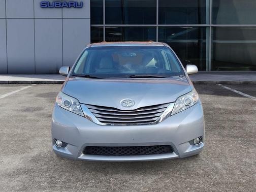 2016 Toyota Sienna XLE