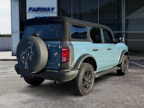 2023 Ford Bronco Black Diamond