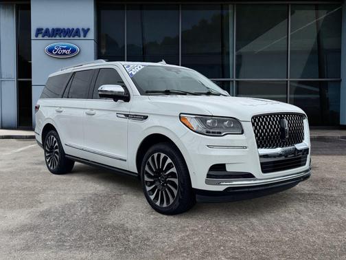 2022 Lincoln Navigator Black Label