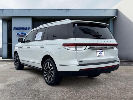 2022 Lincoln Navigator Black Label