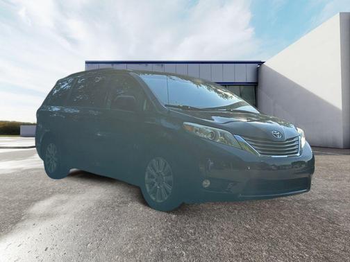 2013 Toyota Sienna XLE