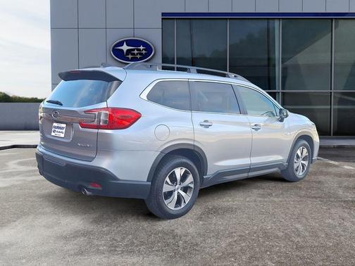 2023 Subaru Ascent Premium 8-Passenger