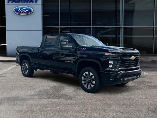 2024 Chevrolet Silverado 2500 Custom