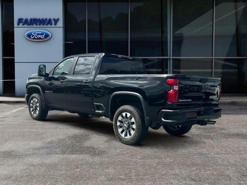 2024 Chevrolet Silverado 2500 Custom