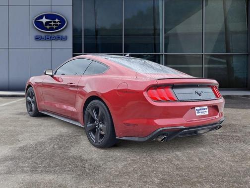 2021 Ford Mustang EcoBoost