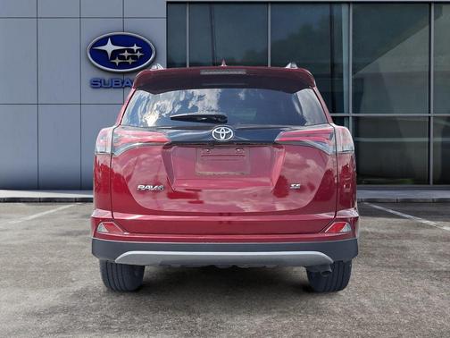 2018 Toyota RAV4 SE