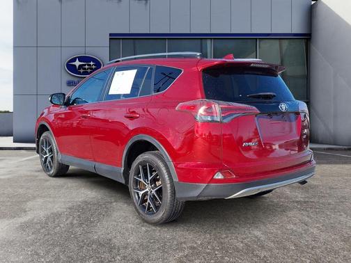 2018 Toyota RAV4 SE