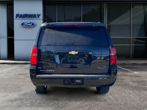 2019 Chevrolet Suburban LT