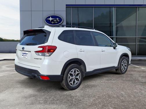 2023 Subaru Forester 2.5i Premium