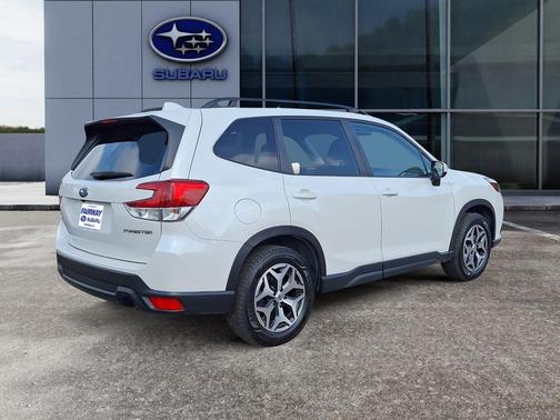 2023 Subaru Forester 2.5i Premium