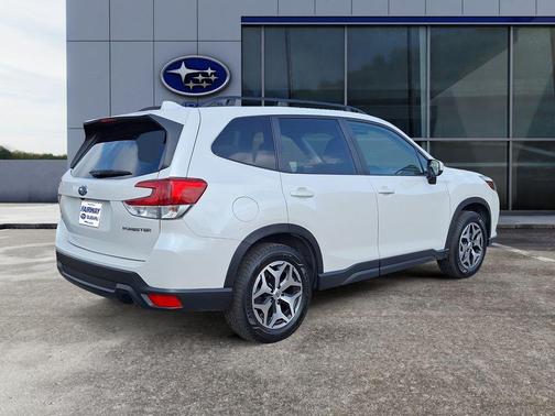 2023 Subaru Forester 2.5i Premium