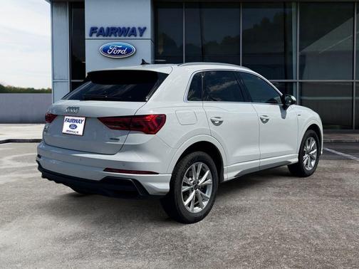 2024 Audi Q3 45 S line Premium