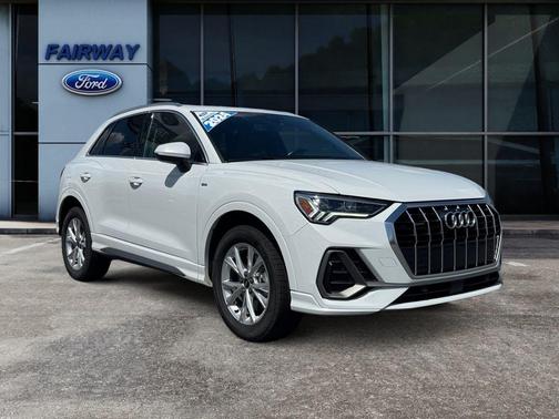2024 Audi Q3 45 S line Premium