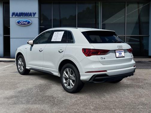 2024 Audi Q3 45 S line Premium