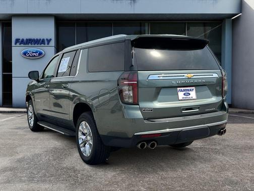 2023 Chevrolet Suburban Premier