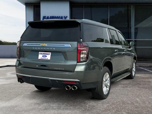 2023 Chevrolet Suburban Premier