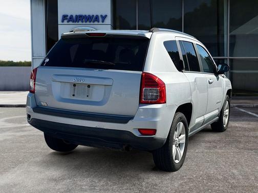 Bright Silver Clearcoat Metallic 2012 Jeep Compass Sport