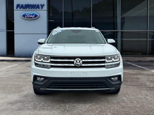 Pure White 2019 Volkswagen Atlas 3.6L SE w/Technology