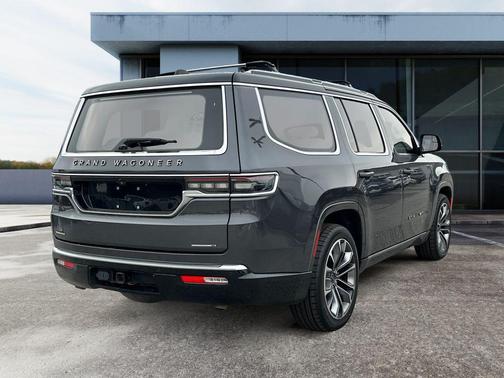 2022 Jeep Grand Wagoneer Series III