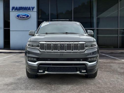 2022 Jeep Grand Wagoneer Series III