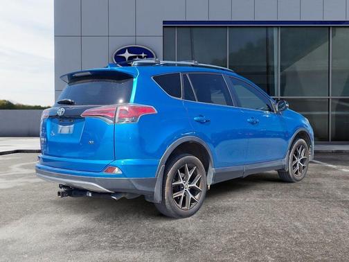 2018 Toyota RAV4 SE