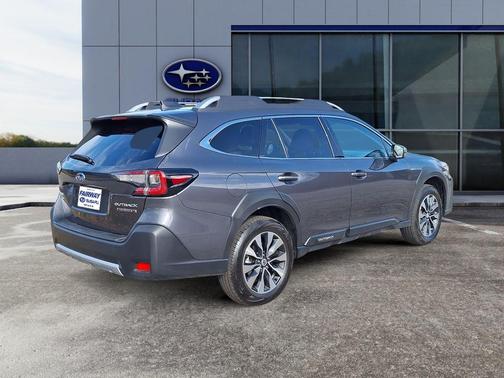 2025 Subaru Outback Touring XT