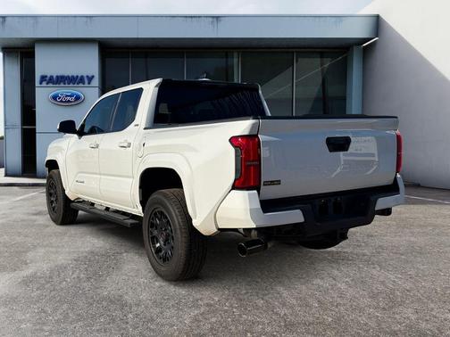 2024 Toyota Tacoma SR5