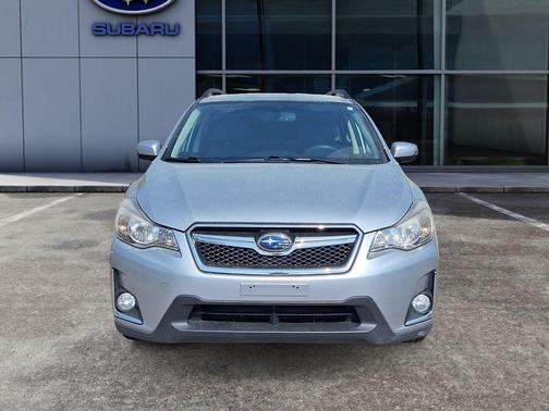 Ice Silver Metallic 2016 Subaru Crosstrek 2.0i Limited