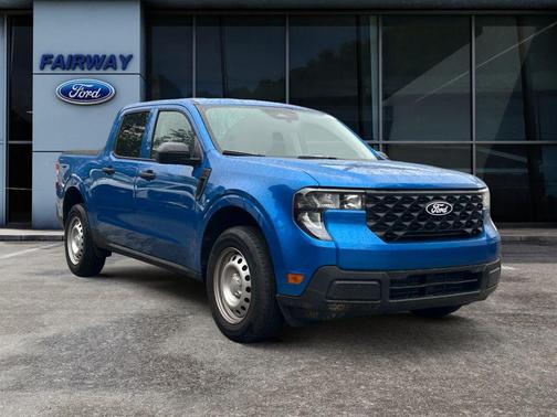 Velocity Blue 2025 Ford Maverick XL