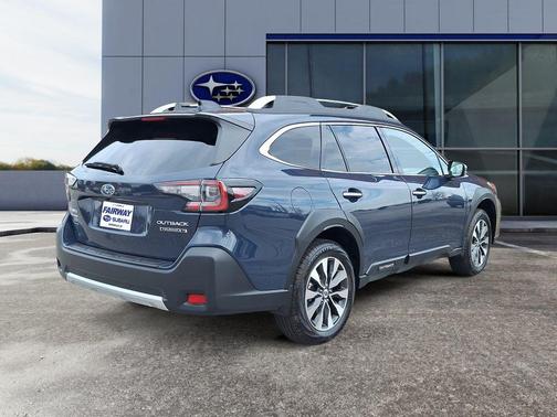 2025 Subaru Outback Touring XT