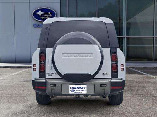 2023 Land Rover Defender X-Dynamic SE